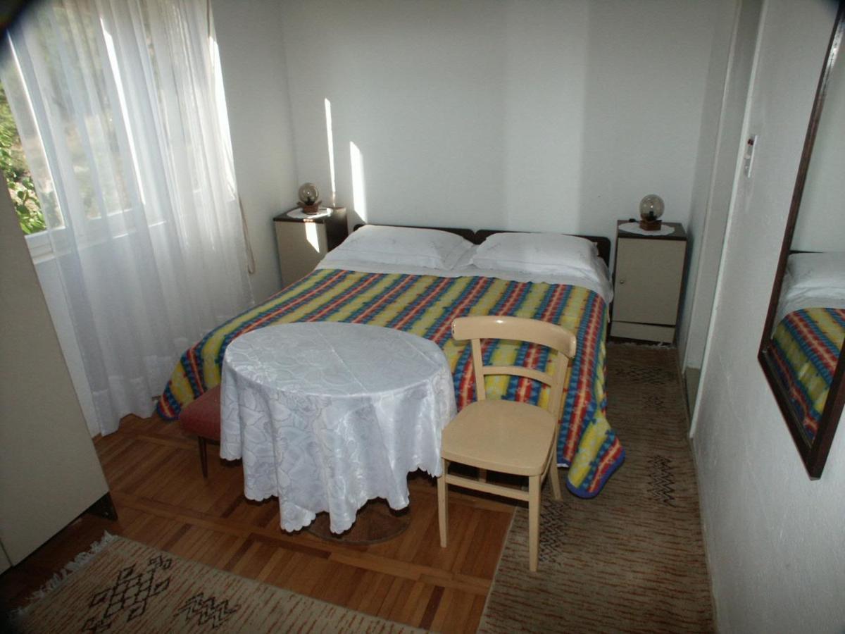 Apartment By The Sea Jelsa, Hvar - 584 Jelsa (Hvar)